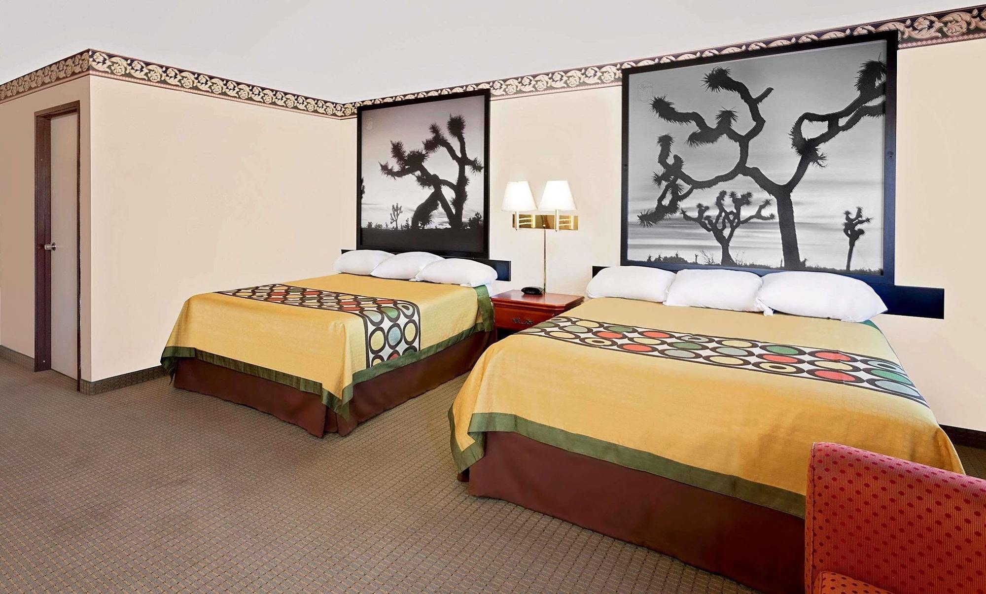 Super 8 By Wyndham Yucca Val/Joshua Tree Nat Pk Area Motel Юка Вали Екстериор снимка